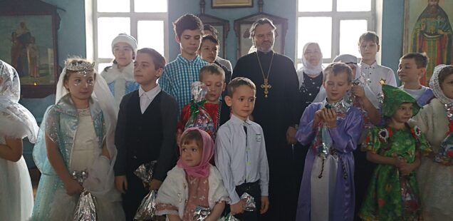 РОЖДЕСТВЕНСКИЙ УТРЕННИК В ПОКРОВСКОМ ХРАМЕ