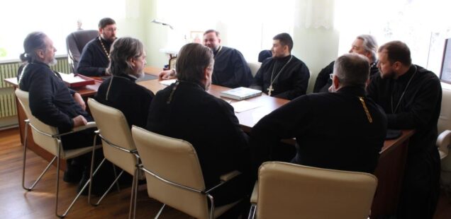 НАСТОЯТЕЛЬ ХРАМА ПРИНЯЛ УЧАСТИЕ В РАБОЧЕМ СОБРАНИИ СВЯЩЕННОСЛУЖИТЕЛЕЙ